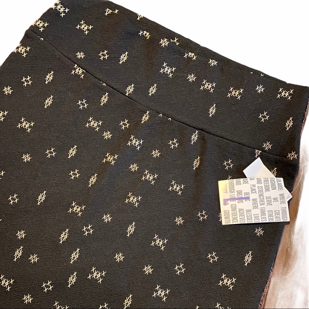 Lularoe Cassie large